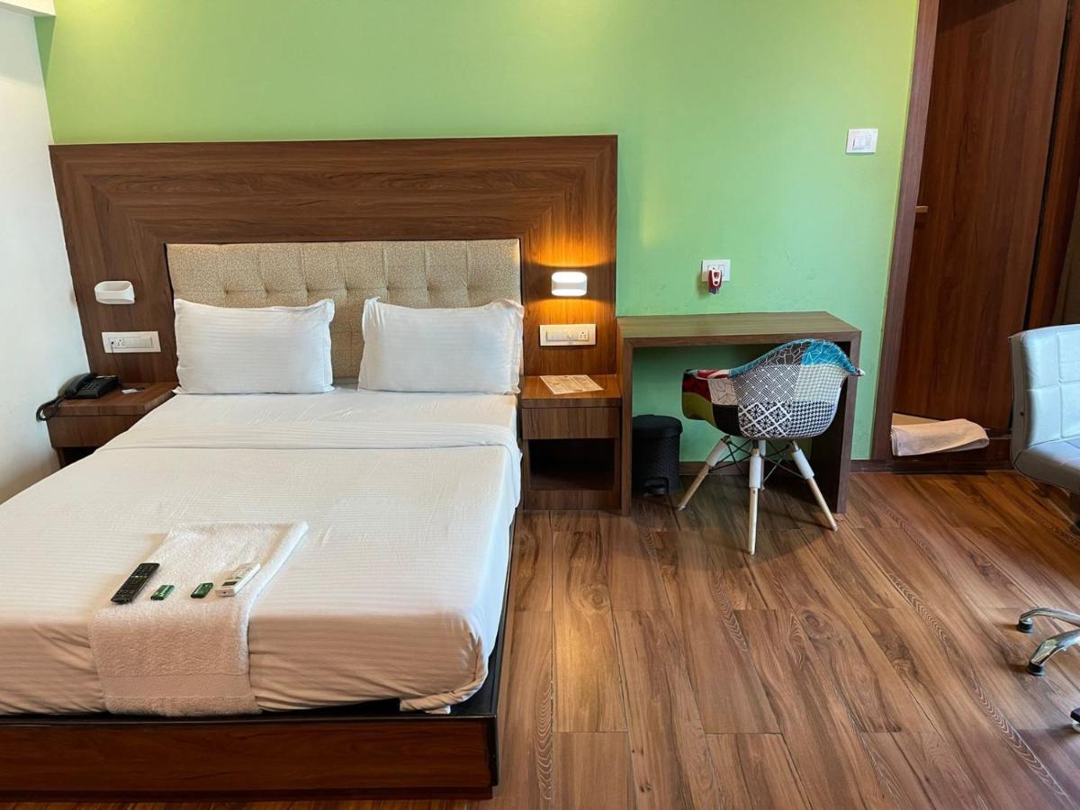 Hotel Byaris International By Bizzgrow Hotels Mumbai Exterior foto