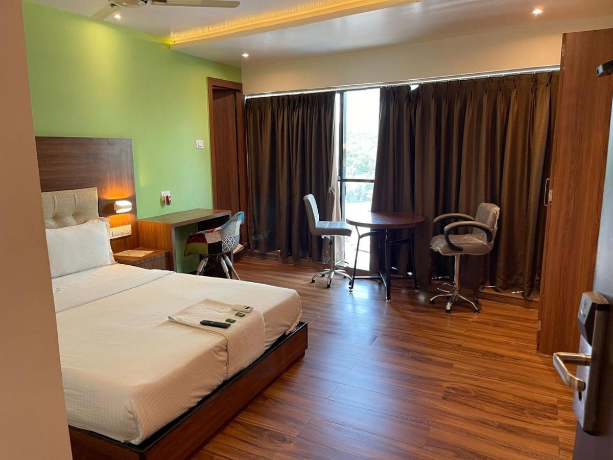 Hotel Byaris International By Bizzgrow Hotels Mumbai Exterior foto